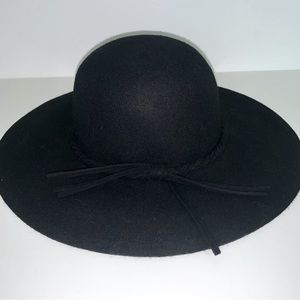 Black Felt Floppy Hat